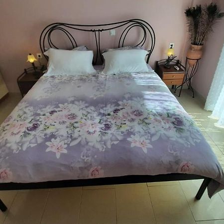 Ioannis - Room With Balcony Near Limnopula Gavrolimni Esterno foto